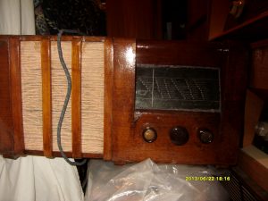 стари-лампови-радиоапарати