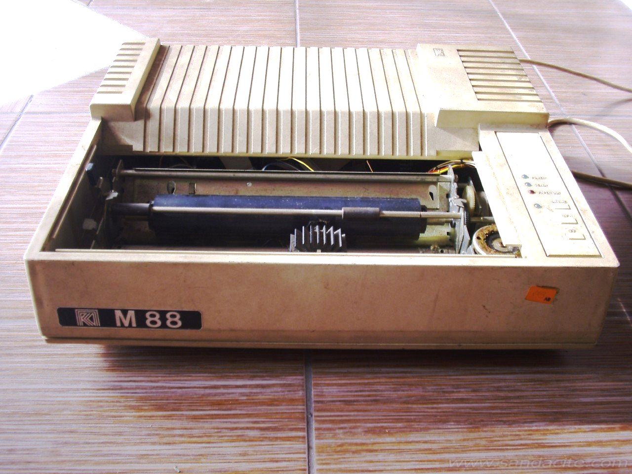 Български матричен принтер М88