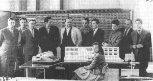 Първият български компютър Витоша от 1962. Групова снимка на неговите създатели